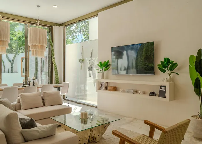 Tulipan Modern 4 Bedroom 4 Bathroom And Private Pool